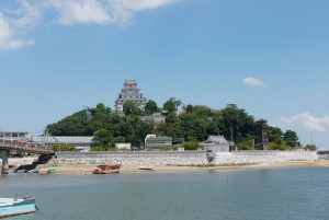 唐津城全景［松浦川渡船場より］