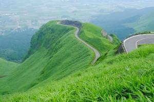 ラピュタの道・阿蘇市道狩尾幹線［ミルクロード・県道339号線］