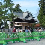 神社境内の紅葉［阿蘇神社］