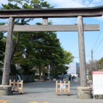 神社境内の紅葉［阿蘇神社］