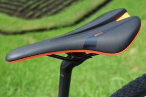 2017 Toughroad SLR 0レビュー《1：詳細・重量》