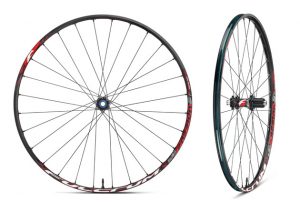 2016 Toughroad SLR1《パーツ交換・軽量化》