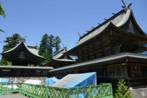 2023年 阿蘇神社 復旧状況；駐車場 迂回路